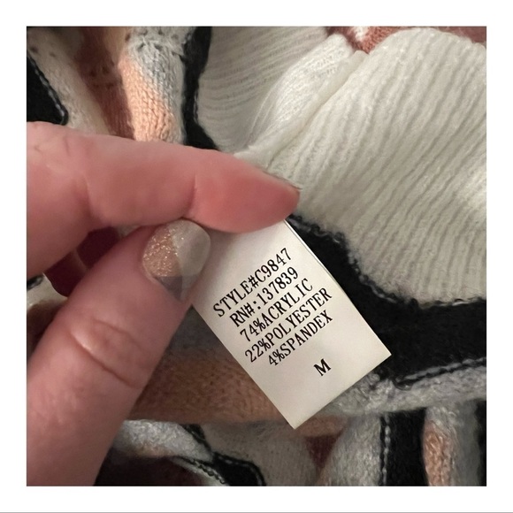 Pink Lily Chevron Sweater Dress, Size Medium - Picture 5 of 6